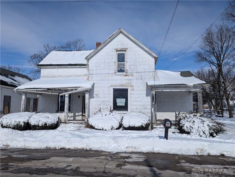 Homes For Sale - 7280 E Main Street<br/> South Solon, OH 43153