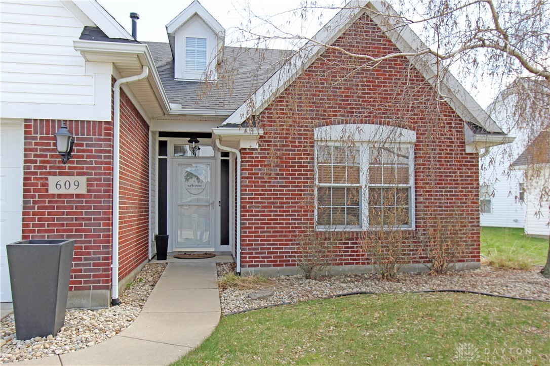 609 Lambert Drive, Piqua, Ohio image 2