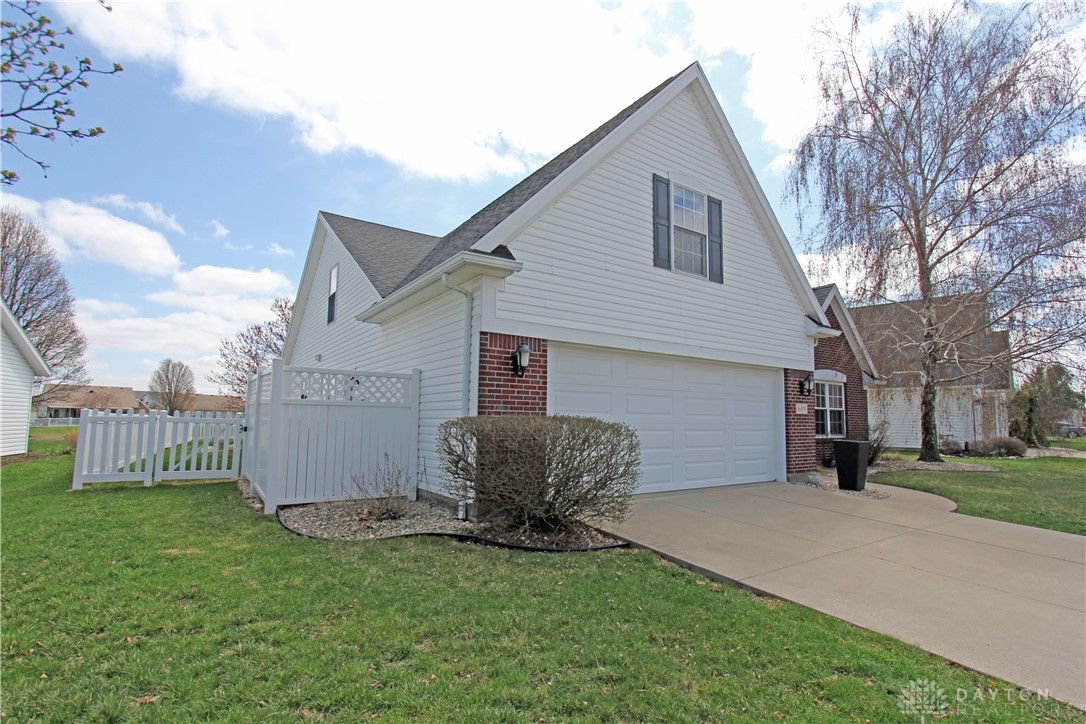 609 Lambert Drive, Piqua, Ohio image 3