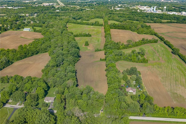 10 N BICKETT RD, XENIA, OH 45385 - Image a8bfd585a00626cce1e27e3eb9ebe7e9/2596153735