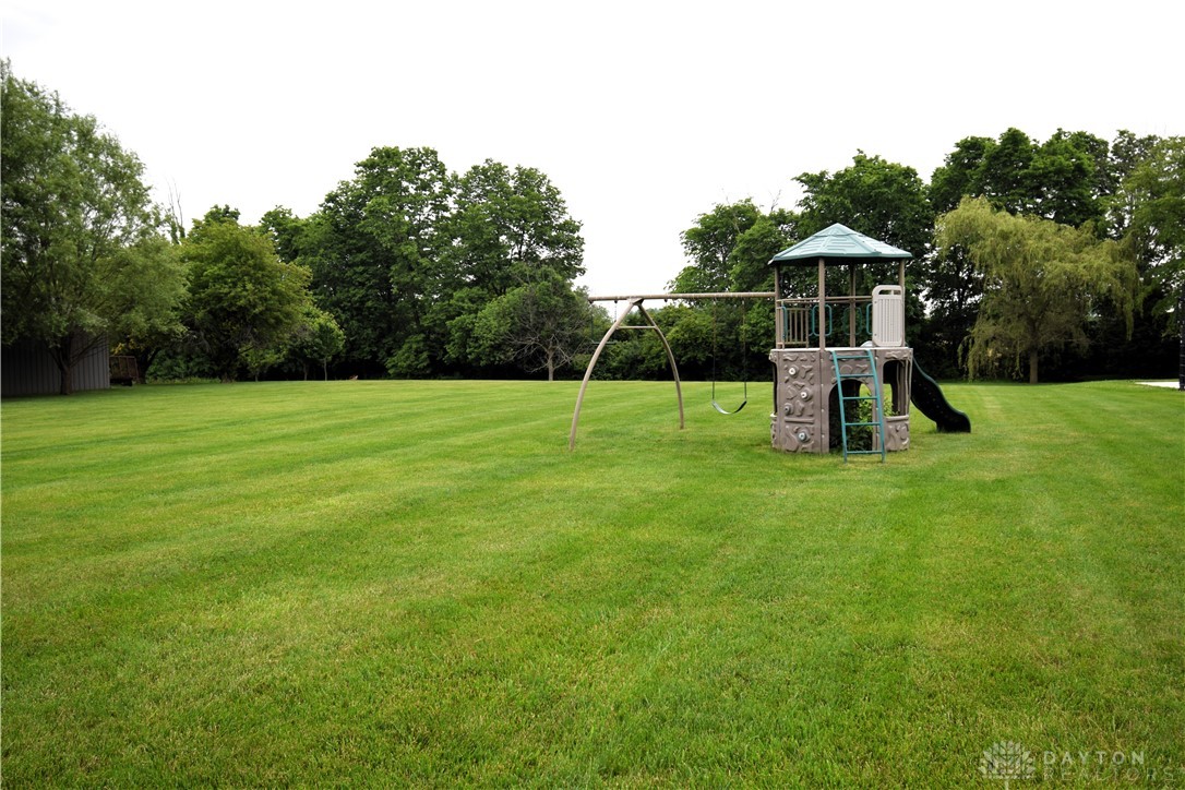 2170 Ashbrook Drive, Springfield, Ohio image 37