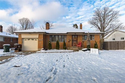 Photo of 1427 Barton Avenue, Kettering, OH 45429 (MLS # 948911)