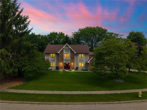 Homes For Sale - 3822 Walnut Grove Lane<br/> Beavercreek, OH 45440