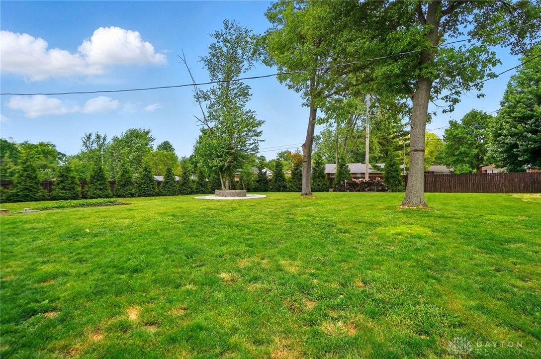 2369 Brown Bark Drive, Beavercreek, Ohio image 36
