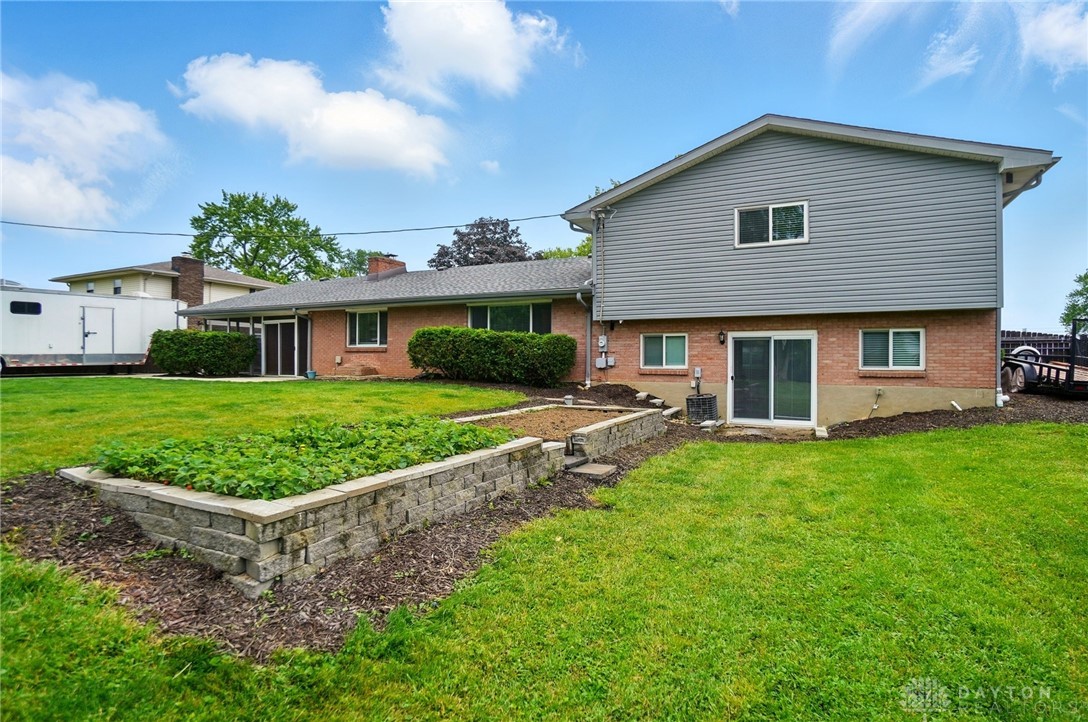 2369 Brown Bark Drive, Beavercreek, Ohio image 37