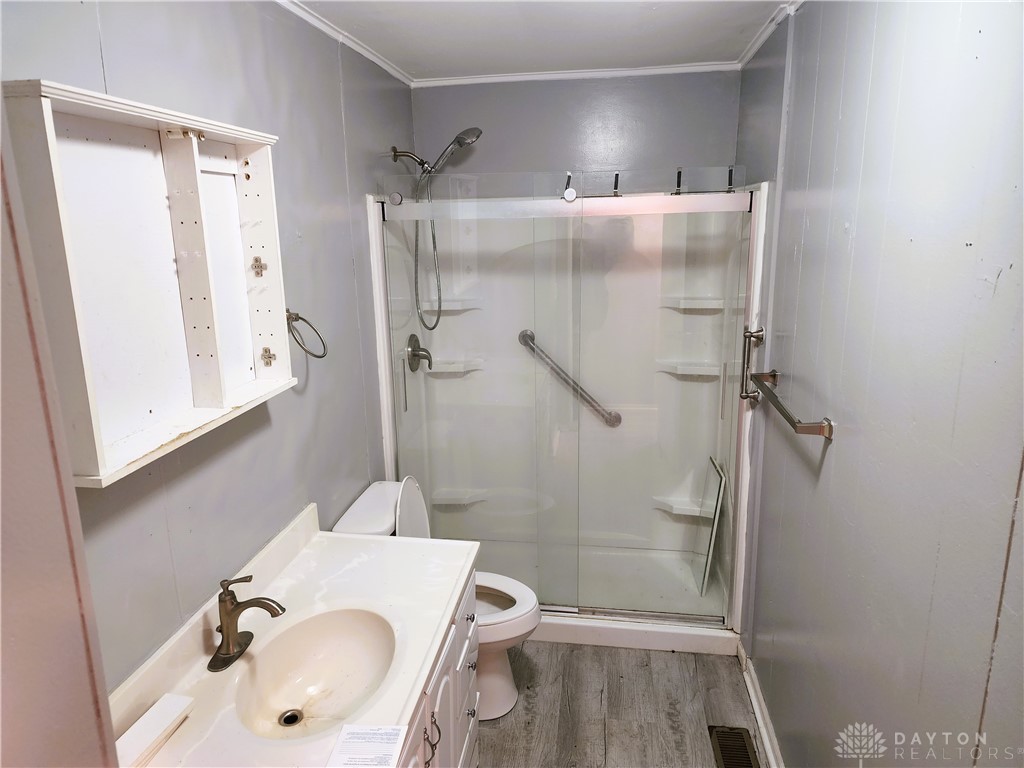 1303 Graystone Drive, Dayton, Ohio image 8