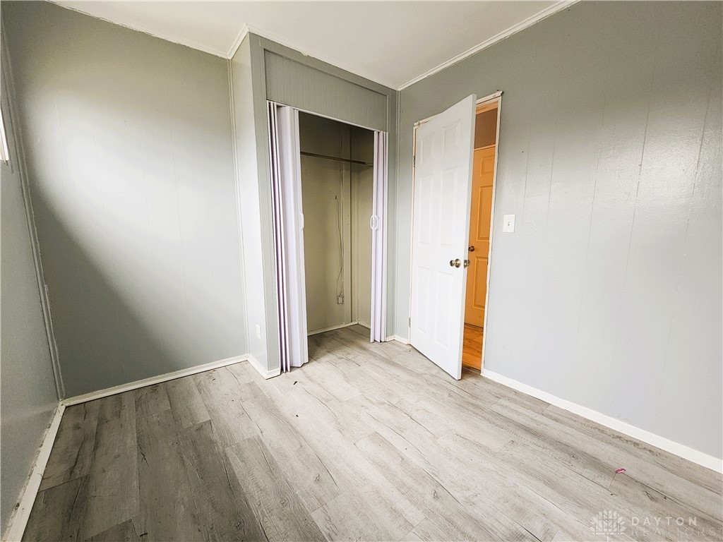 1303 Graystone Drive, Dayton, Ohio image 9