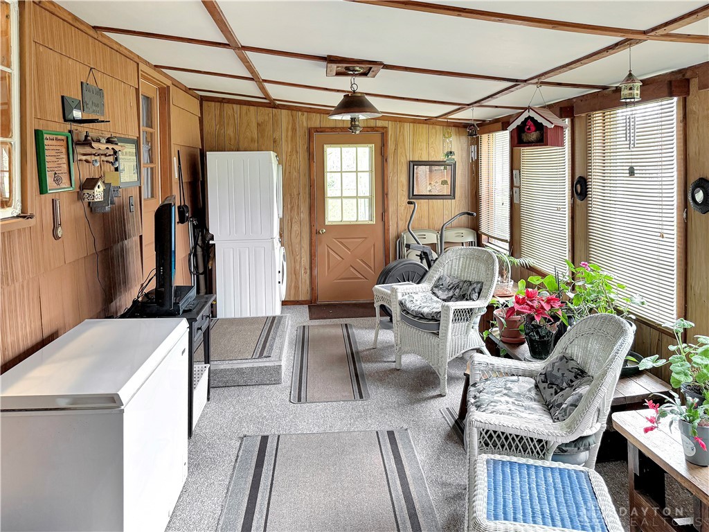 6898 White Springs Drive, Greenville, Ohio image 15