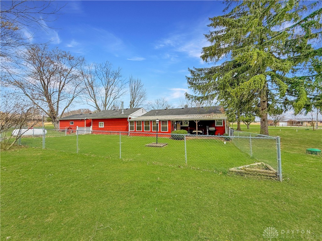 6898 White Springs Drive, Greenville, Ohio image 25