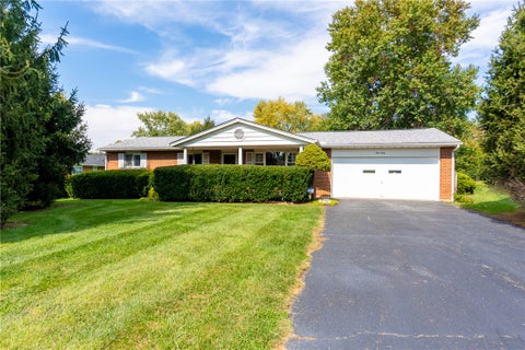 Photo of 160 Chestnut Avenue, Carlisle, OH 45005 (MLS # 970768)