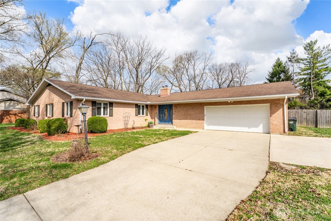2021 Fox Run Road, Dayton, Ohio image 1