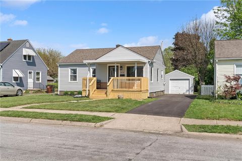 Photo of 650 Swigart Drive, Fairborn, OH 45324 (MLS # 956891)