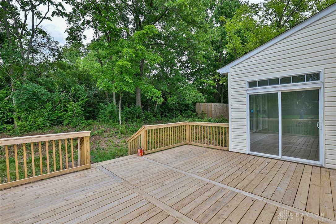 510 Delaware Crossing, Trenton, Ohio image 36