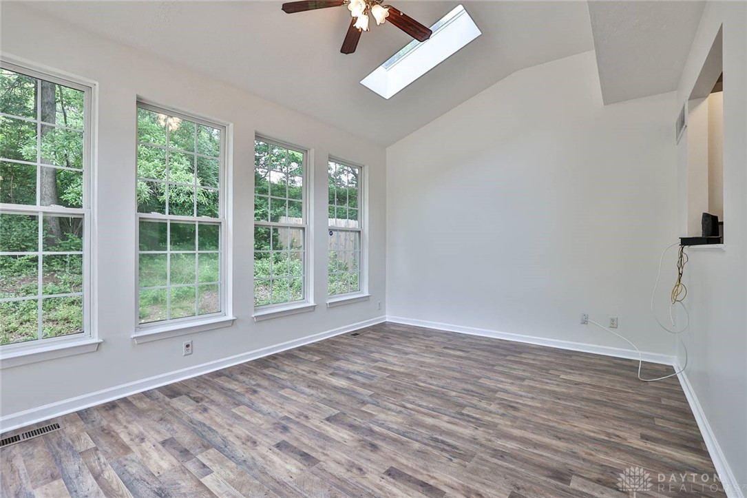 510 Delaware Crossing, Trenton, Ohio image 17