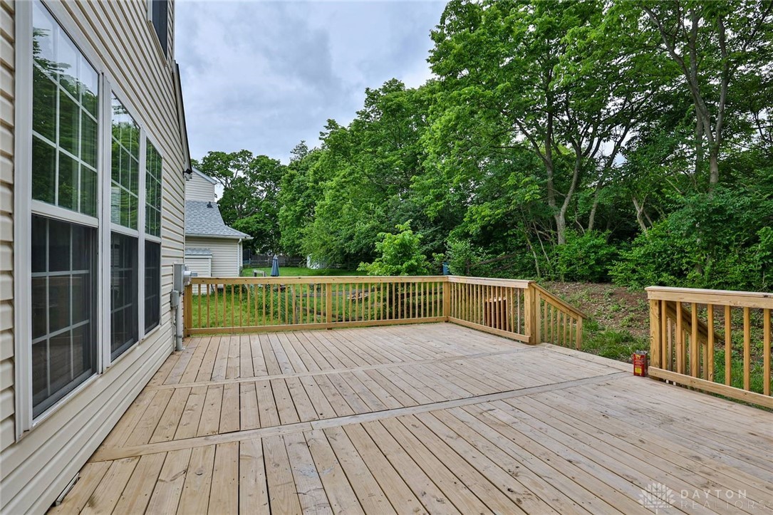 510 Delaware Crossing, Trenton, Ohio image 31