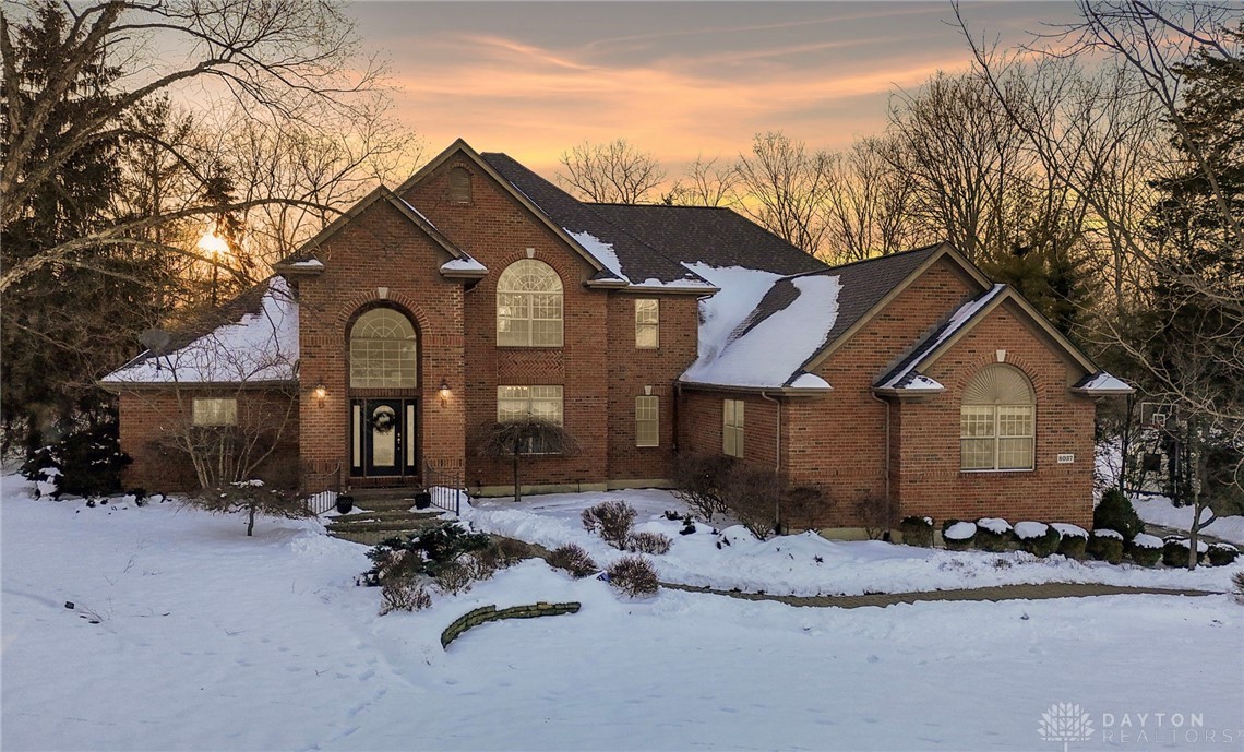 8037 Woodbridge Court, Springboro, Ohio image 3