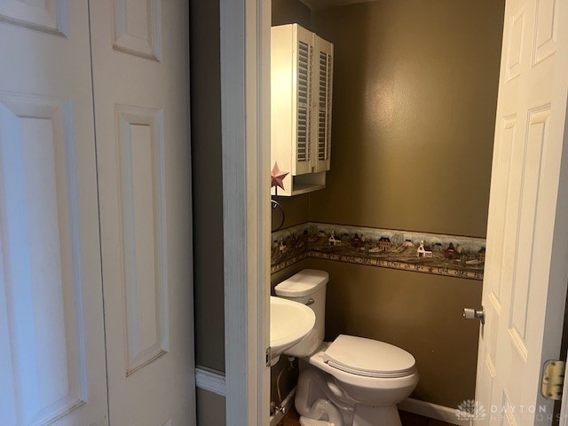 4058 Meadowsweet Drive, Dayton, Ohio image 8