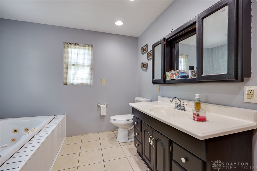 2491 S Clayton Road, Farmersville, Ohio image 36