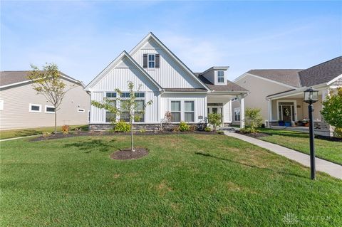 Photo of 5003 Arena Court, Hamilton, OH 45011 (MLS # 944789)