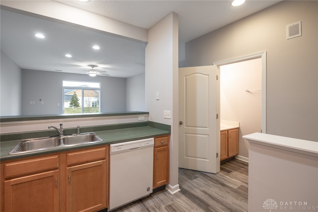 Beavercreek, Ohio 45430, United States, 2 Bedrooms Bedrooms, ,2 BathroomsBathrooms,Residential,Active,9308