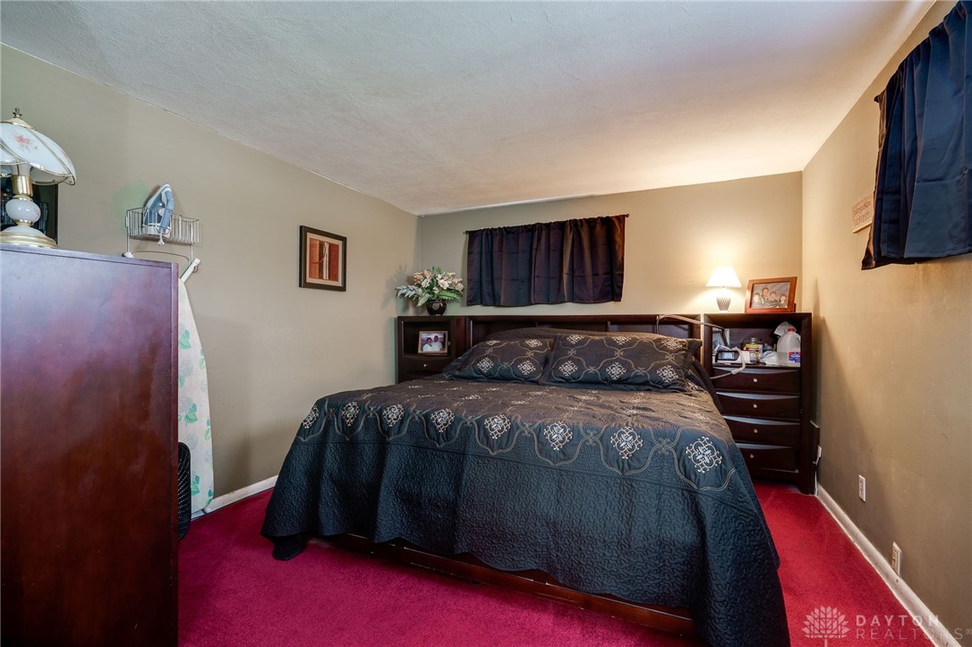 1825 Ken Klare Drive, Beavercreek, Ohio image 22