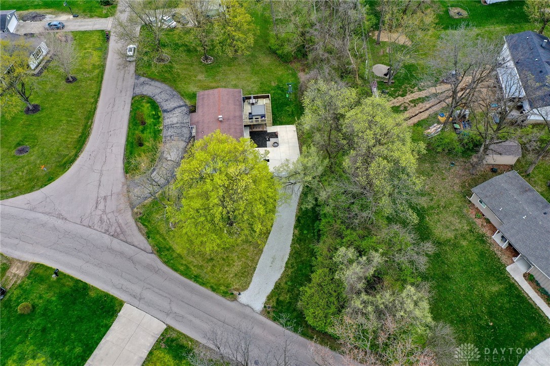 1825 Ken Klare Drive, Beavercreek, Ohio image 44