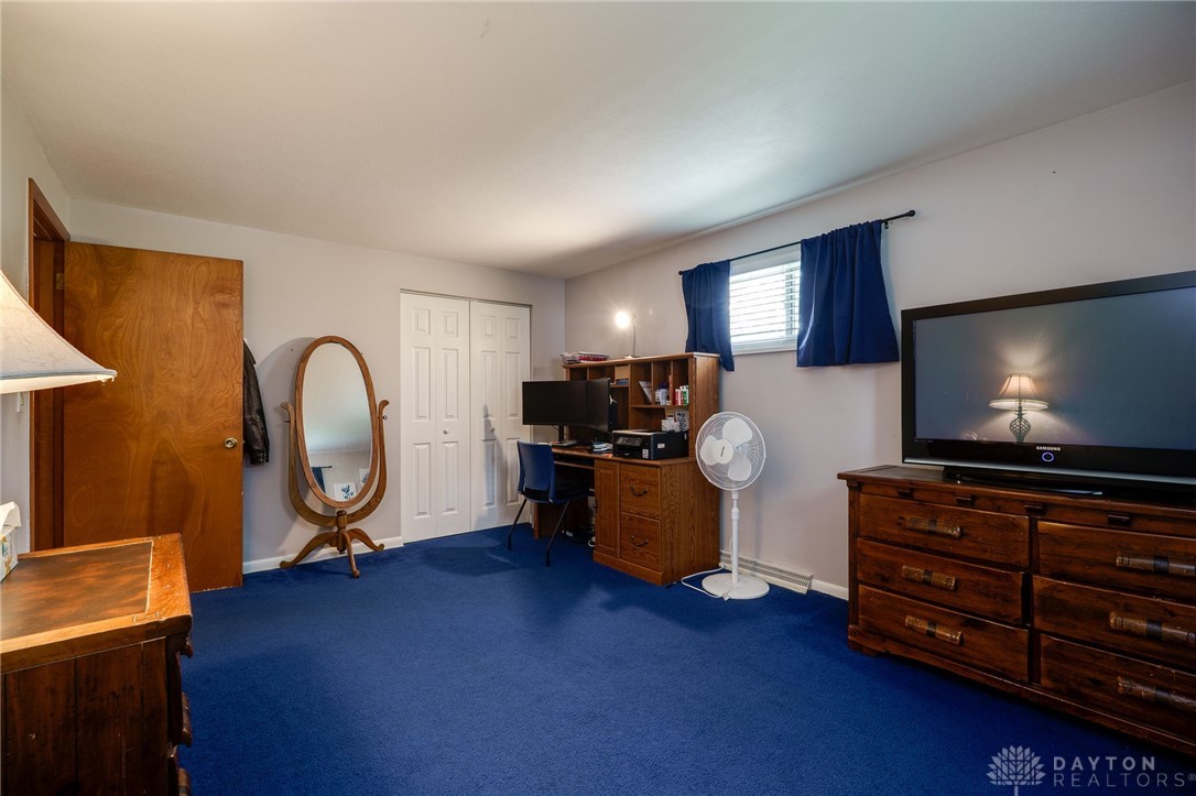 1825 Ken Klare Drive, Beavercreek, Ohio image 28