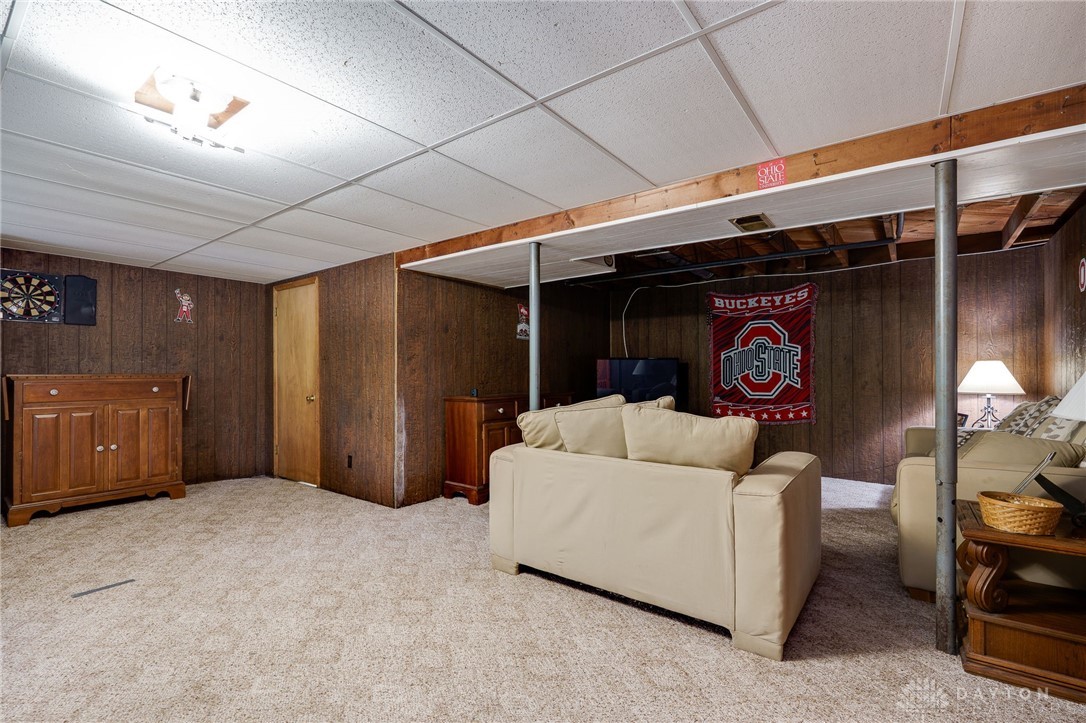 1825 Ken Klare Drive, Beavercreek, Ohio image 30