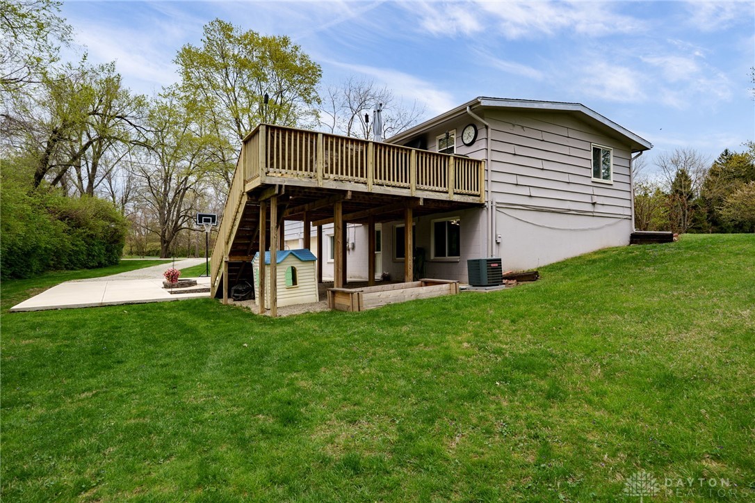 1825 Ken Klare Drive, Beavercreek, Ohio image 40