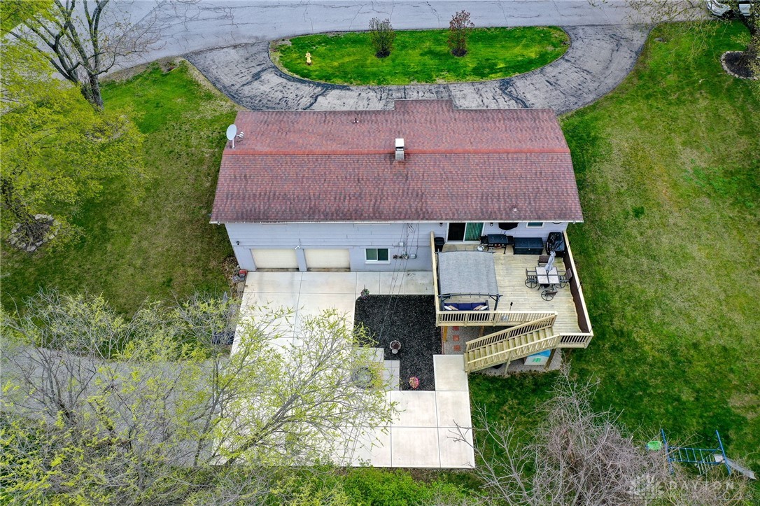 1825 Ken Klare Drive, Beavercreek, Ohio image 45