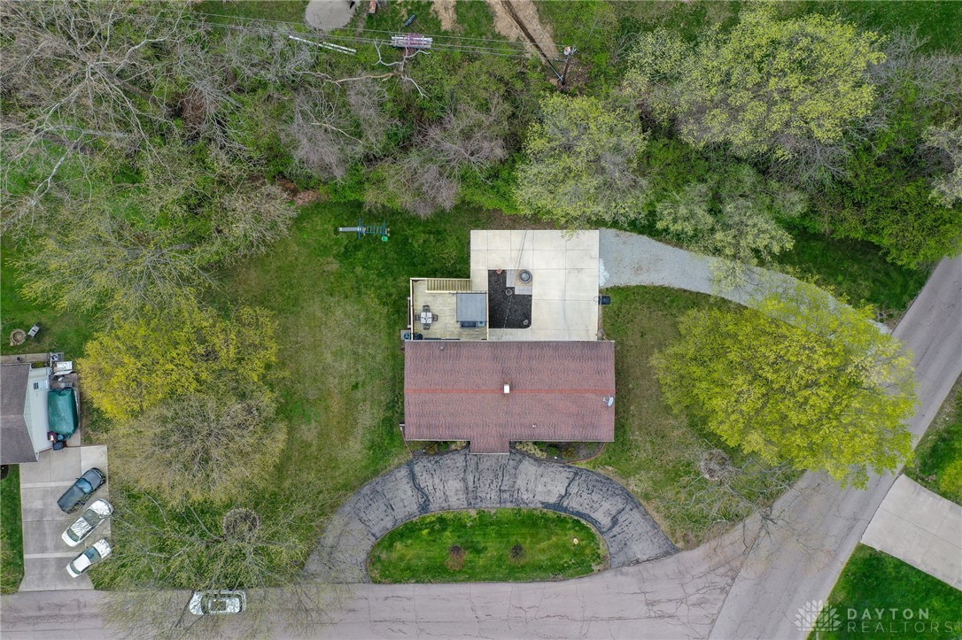 1825 Ken Klare Drive, Beavercreek, Ohio image 5