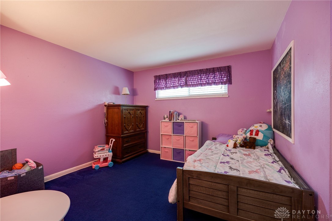 1825 Ken Klare Drive, Beavercreek, Ohio image 25