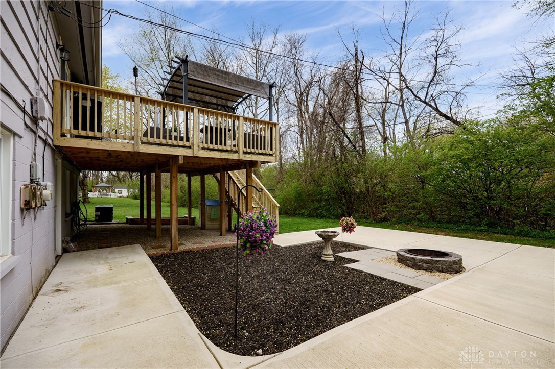 1825 Ken Klare Drive, Beavercreek, Ohio image 39