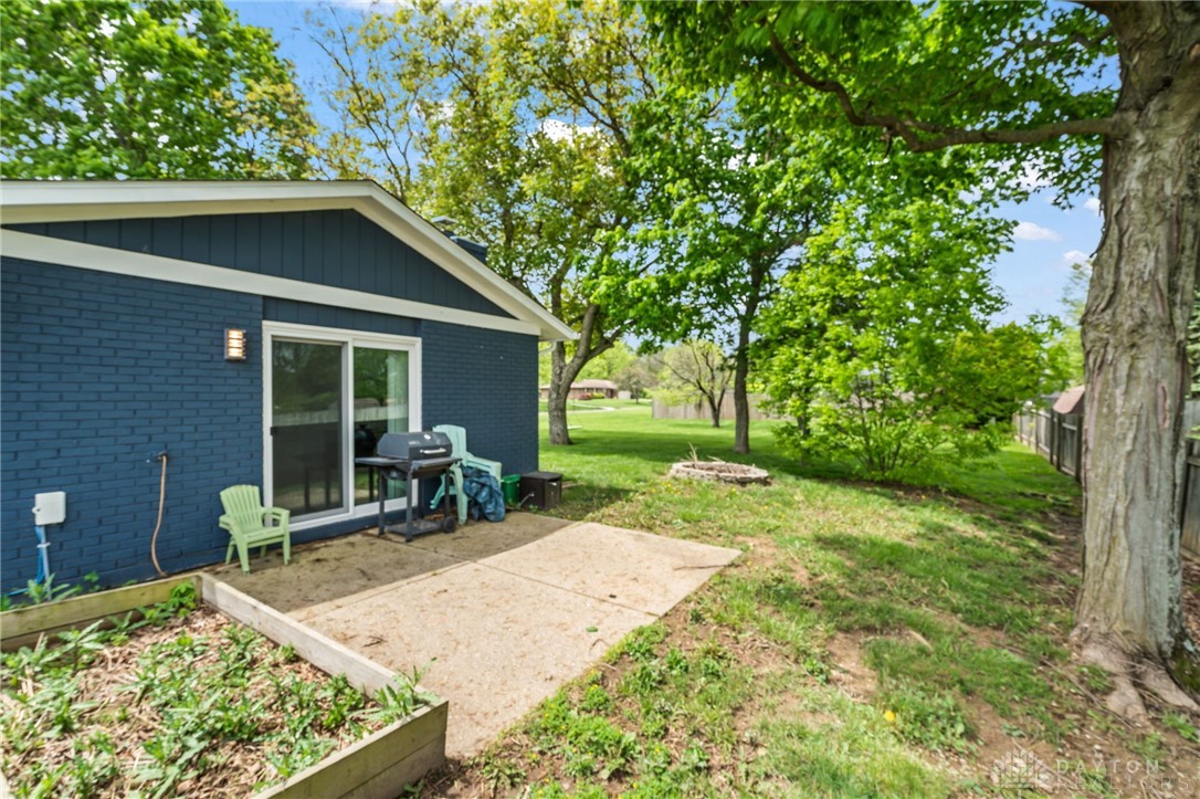 4030 Danern Drive, Beavercreek, Ohio image 10