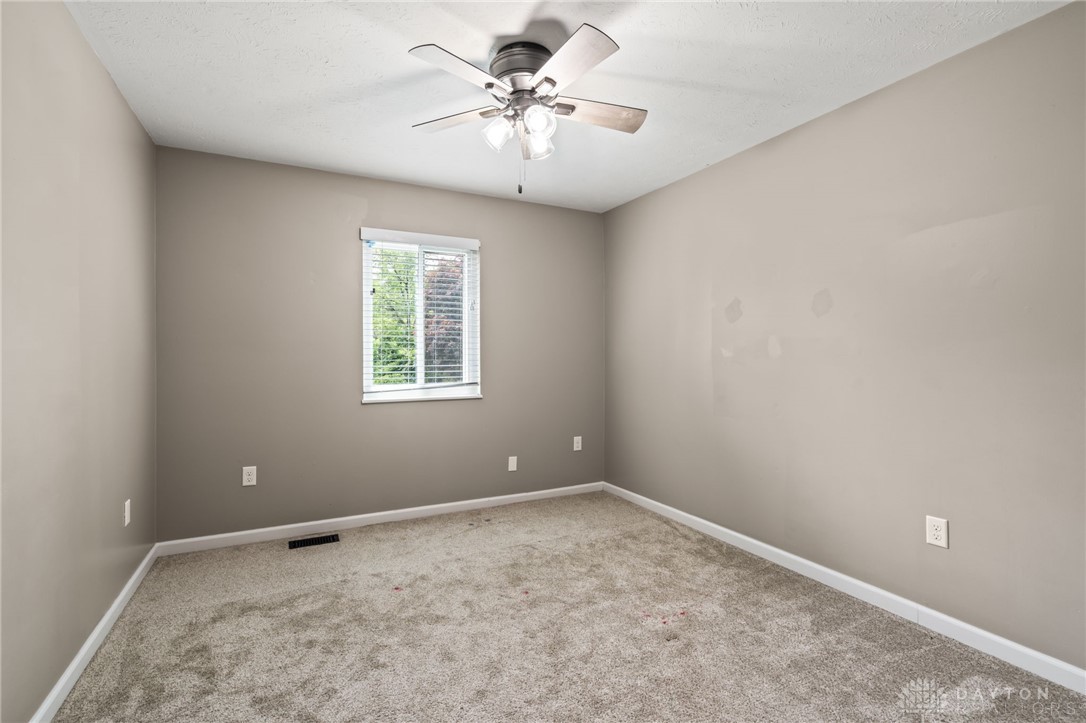 4030 Danern Drive, Beavercreek, Ohio image 14