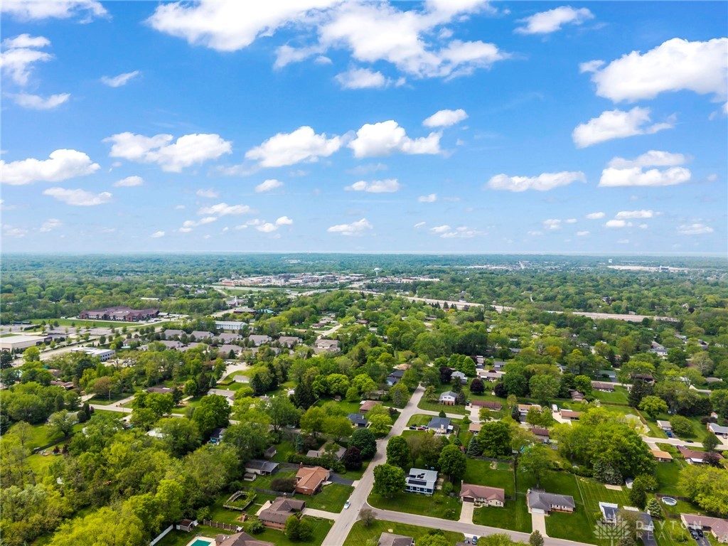 4030 Danern Drive, Beavercreek, Ohio image 40