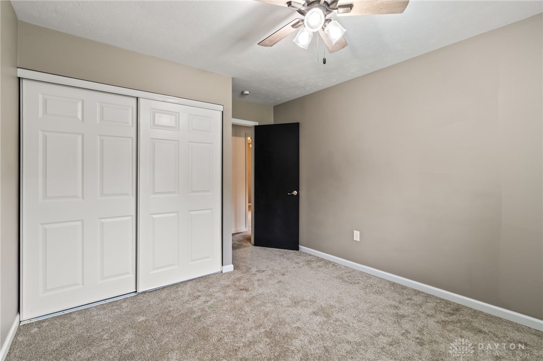4030 Danern Drive, Beavercreek, Ohio image 13