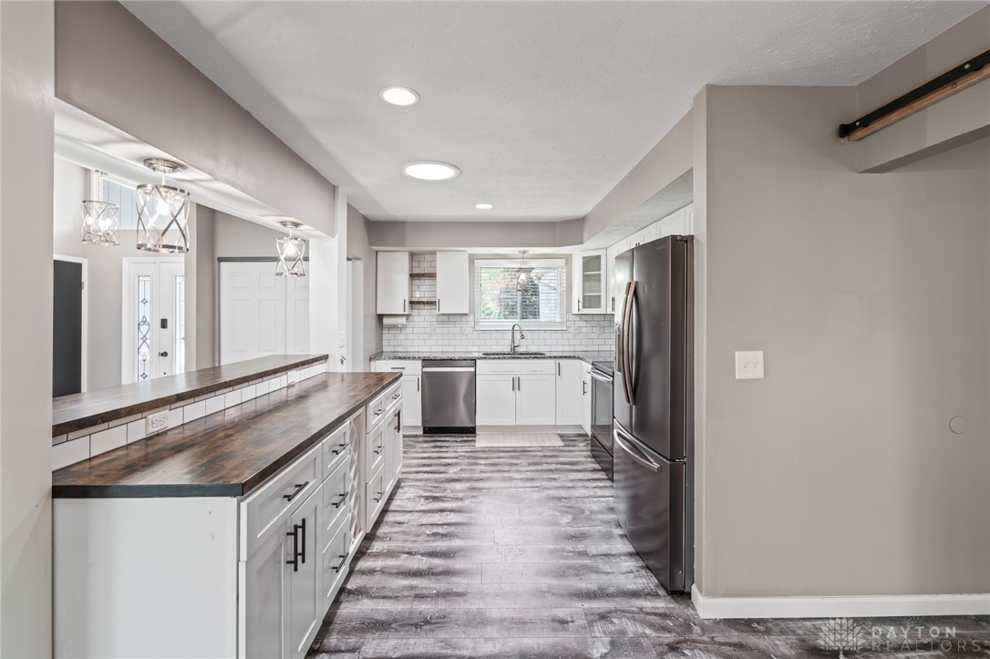 4030 Danern Drive, Beavercreek, Ohio image 26