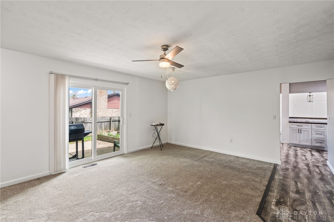 4030 Danern Drive, Beavercreek, Ohio image 33