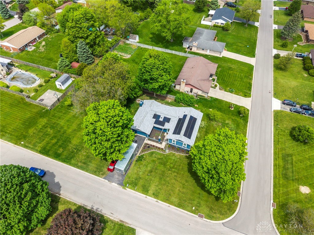 4030 Danern Drive, Beavercreek, Ohio image 12