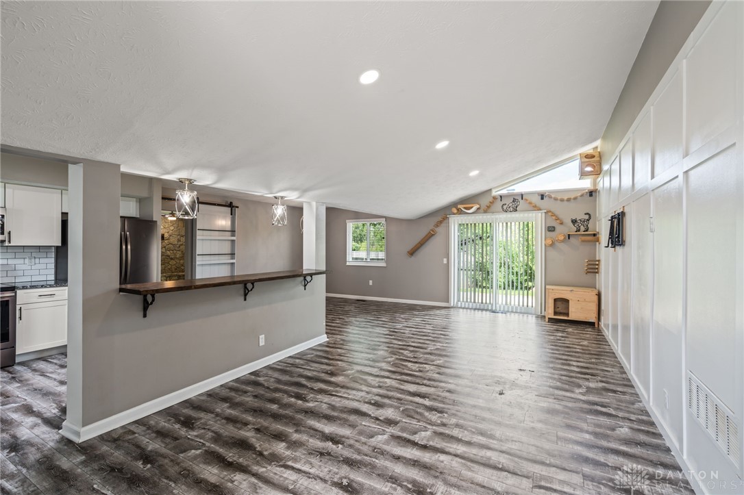 4030 Danern Drive, Beavercreek, Ohio image 21