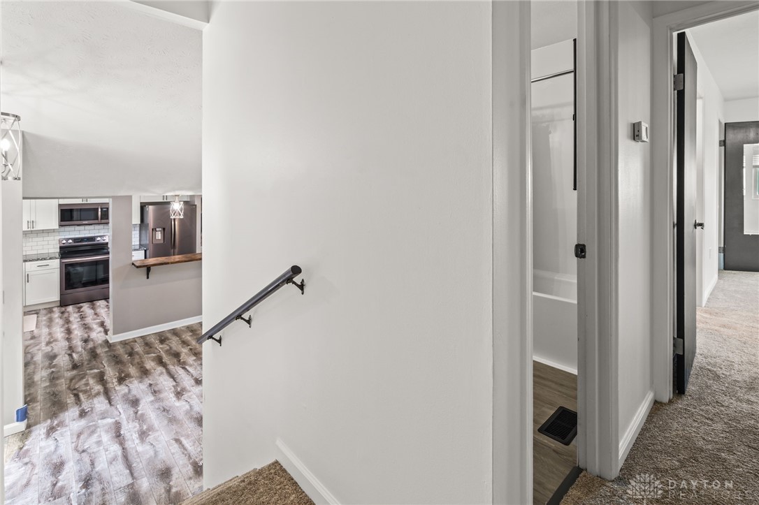 4030 Danern Drive, Beavercreek, Ohio image 35