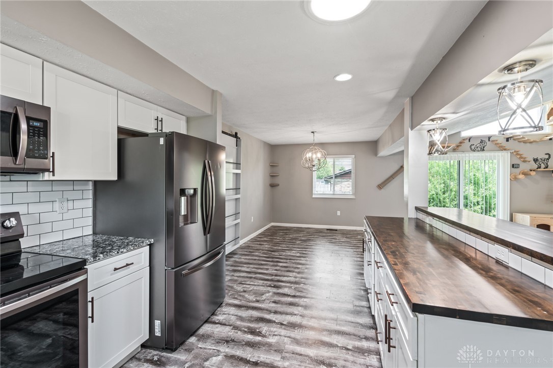 4030 Danern Drive, Beavercreek, Ohio image 30