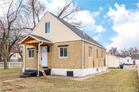 Photo of 218 Smith Street, Dayton, OH 45417 (MLS # 952669)