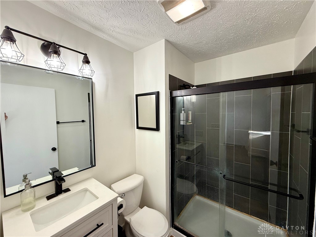 3303 Diamond Mill Road, Germantown, Ohio image 13