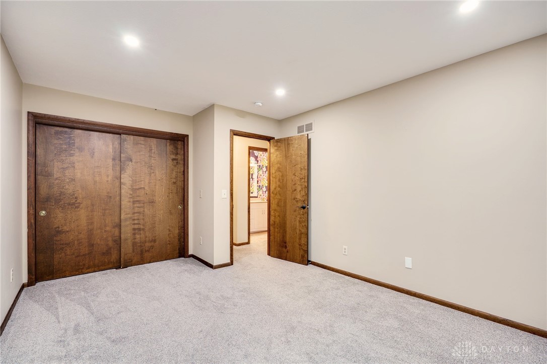 8237 Rhine Way, Dayton, Ohio image 45