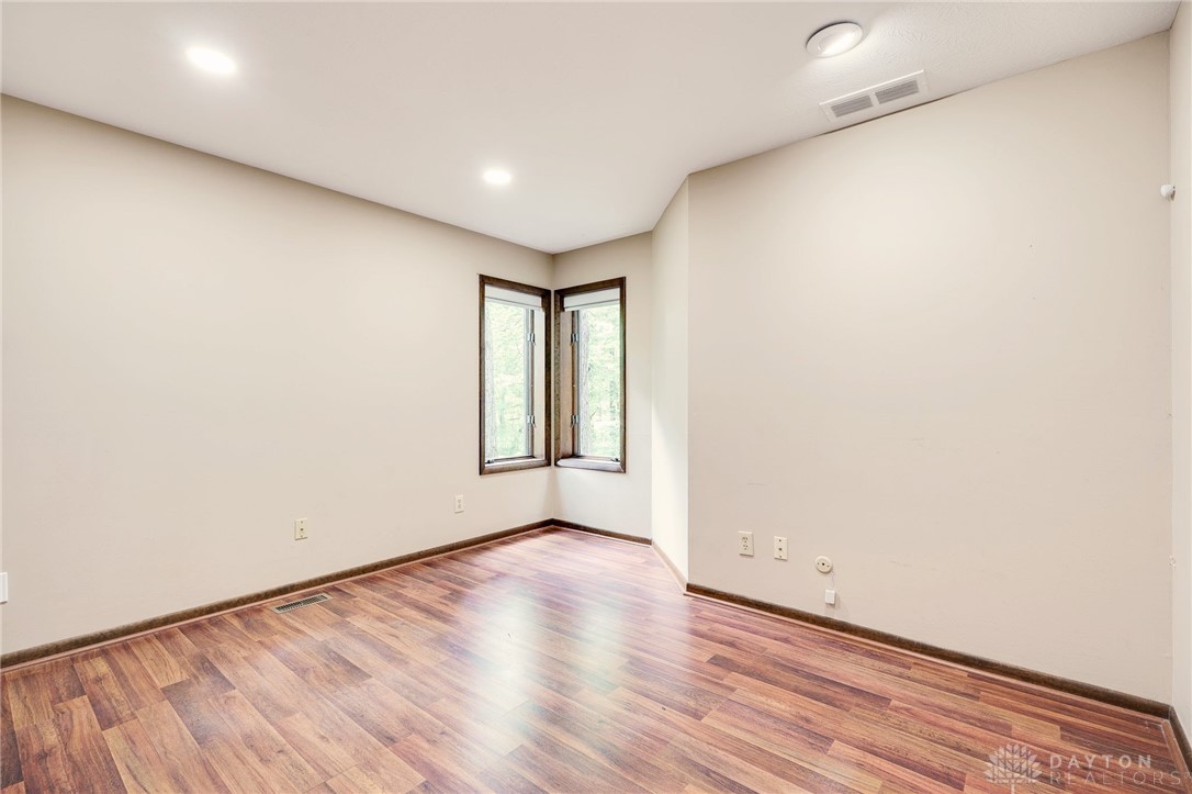 8237 Rhine Way, Dayton, Ohio image 27