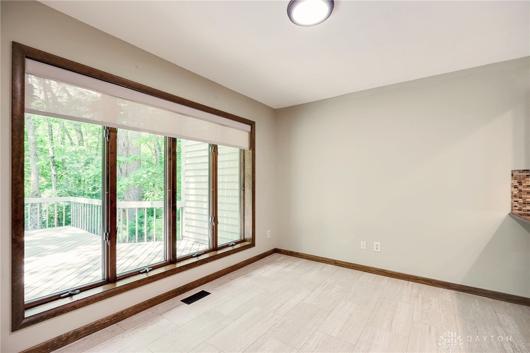 8237 Rhine Way, Dayton, Ohio image 17
