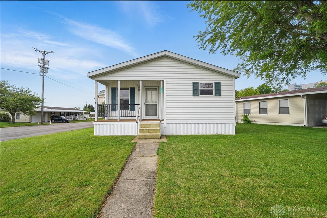17 Sunset Dr. Dr, Springfield, Ohio image 2