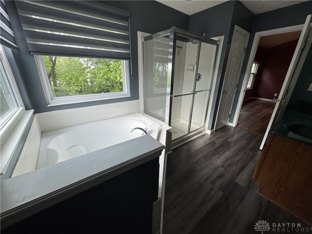 1395 Brookstone Drive, Fairborn, Ohio image 17